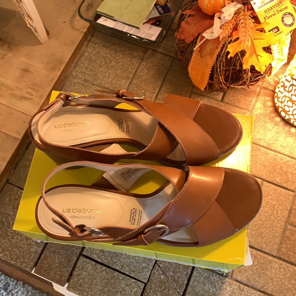 LIZ CLAIBORNE Refined Comfort Size 10 Cognac Brown - Picture 2 of 5